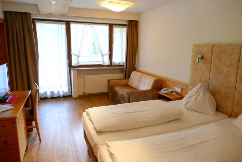 Hotel Gasthof Mitteregger - Beste Lage In Капрун Экстерьер фото
