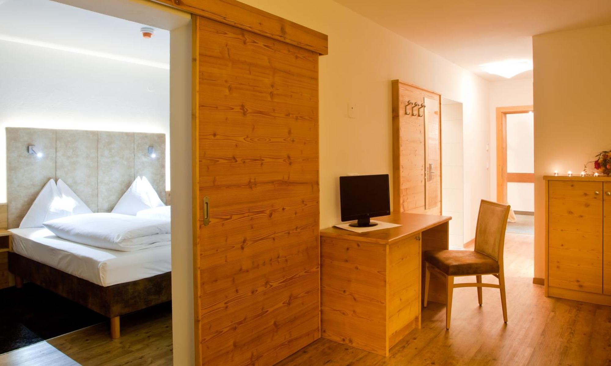 Hotel Gasthof Mitteregger - Beste Lage In Капрун Экстерьер фото
